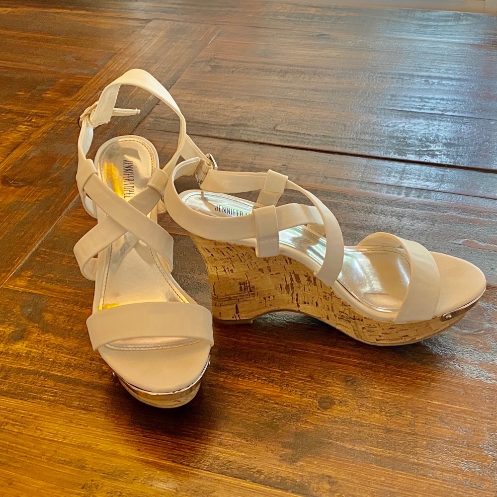 Jennifer Lopez White and Cork High Heels